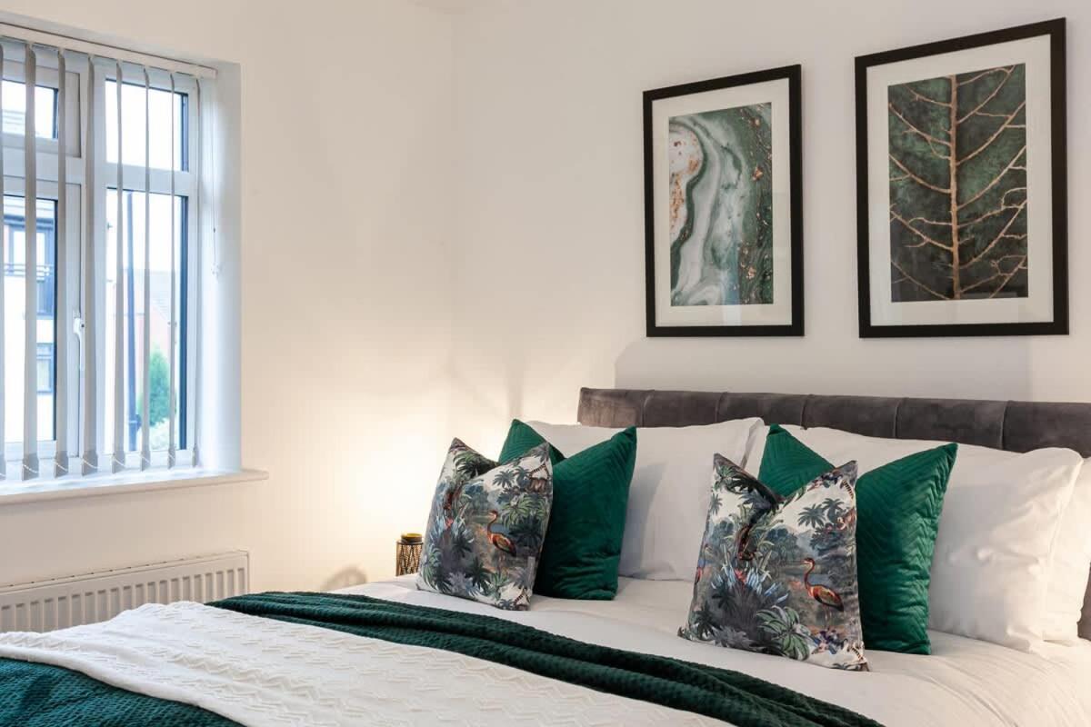 Ambassador House By Truestays - Luxury 4 Bedroom House In Stoke-On-Trent Etruria Экстерьер фото